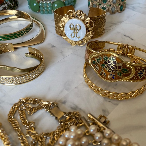 20 Pc Costume Bracelet Lot assorted sizes - Picture 4 of 8